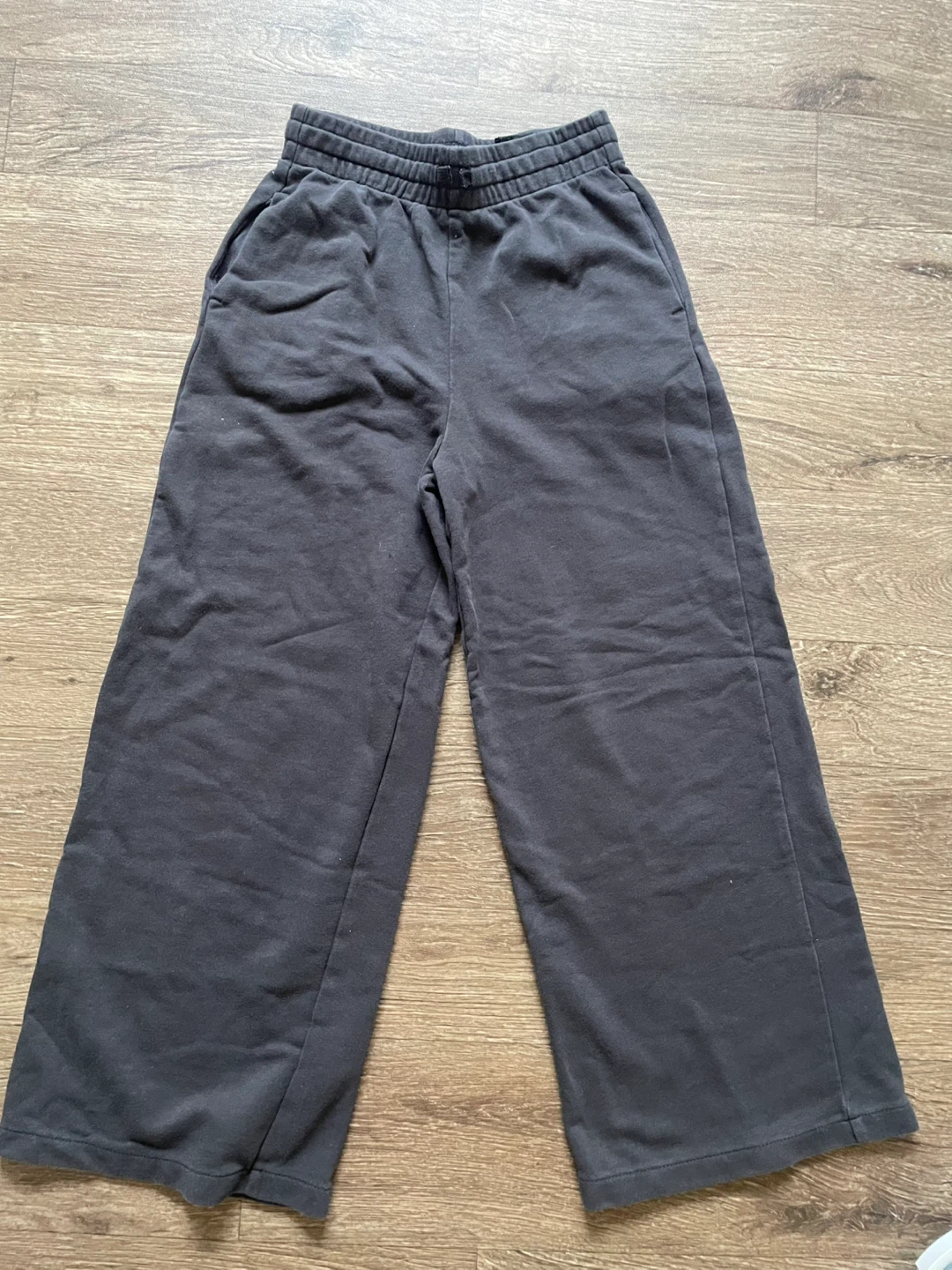 H&M Grey Wide Leg Sweatpants Size 12-13Y