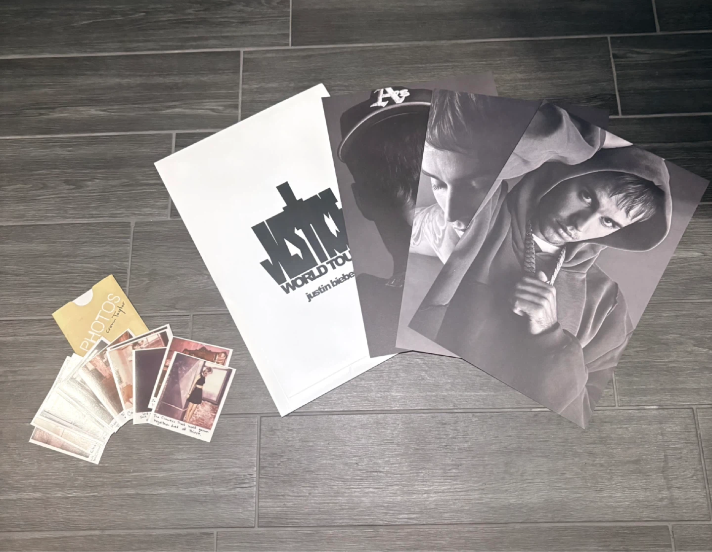 Justin Bieber World Tour Poster Set & Taylor Swift Photos