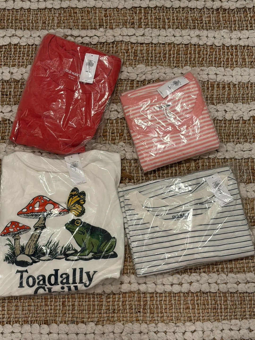 Old Navy T-shirts - Assorted Sizes