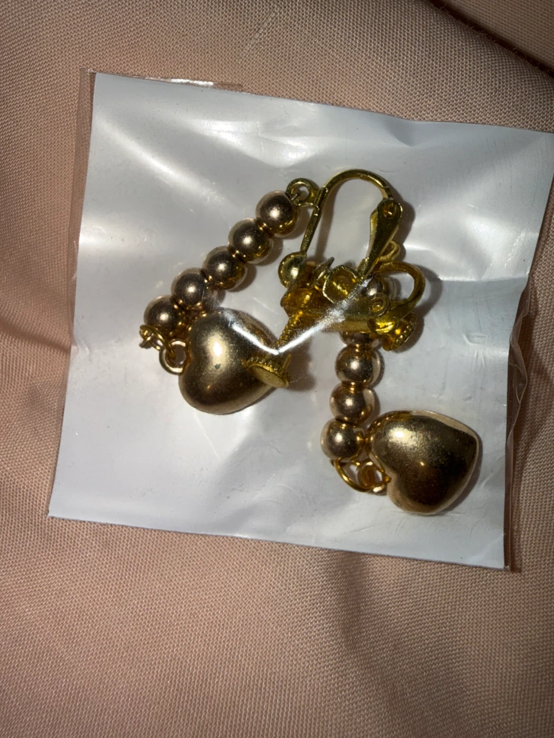 Hunter x Hunter Hisoka clip on earrings Brand New - photo 2