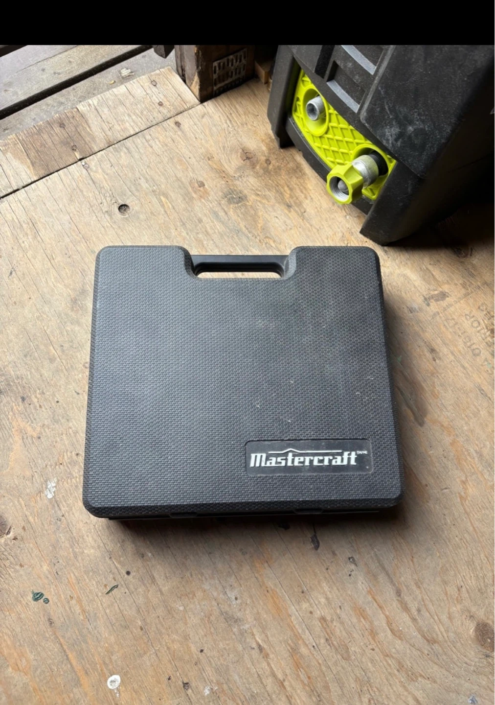 Mastercraft Brad Nailer in Case - photo 2