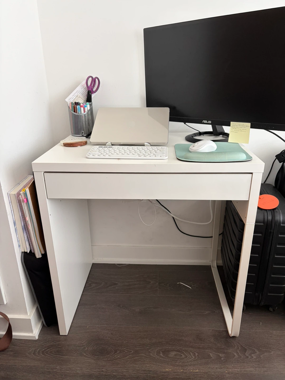 IKEA MICKE Desk, White