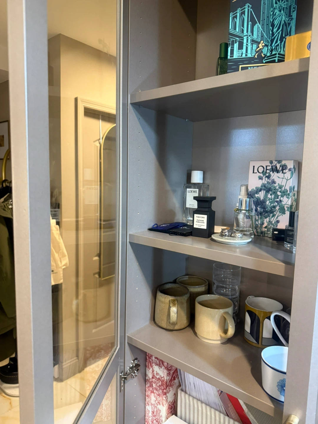Cabinet with Glass Doors - photo 5