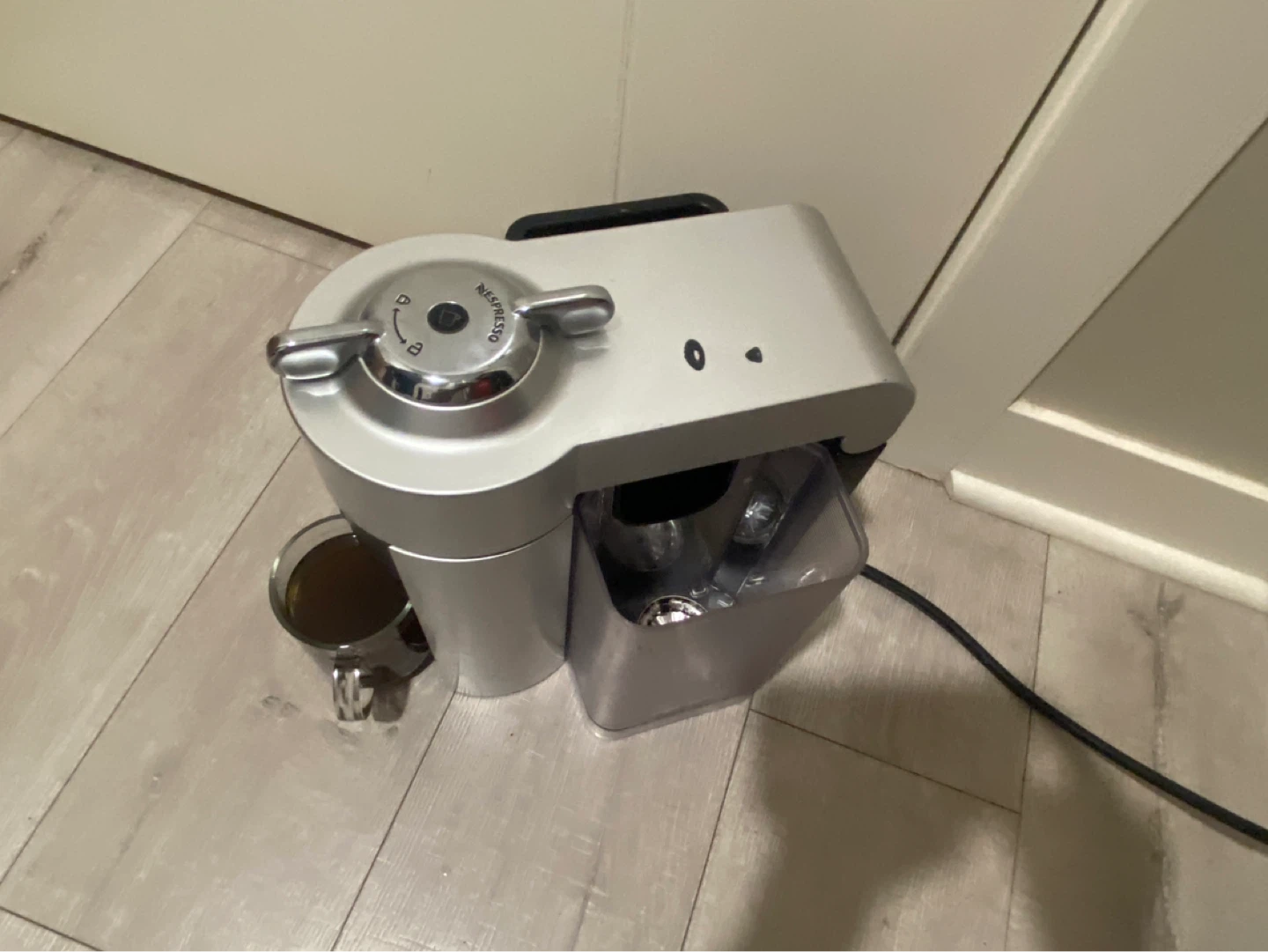 Nespresso Coffee Machine - photo 4