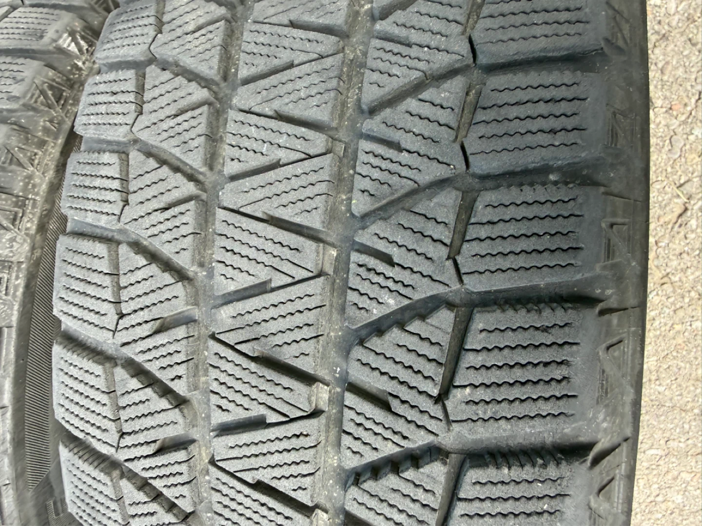Bridgestone "Blizzak" Snow Tires - 205/55R16 - photo 4
