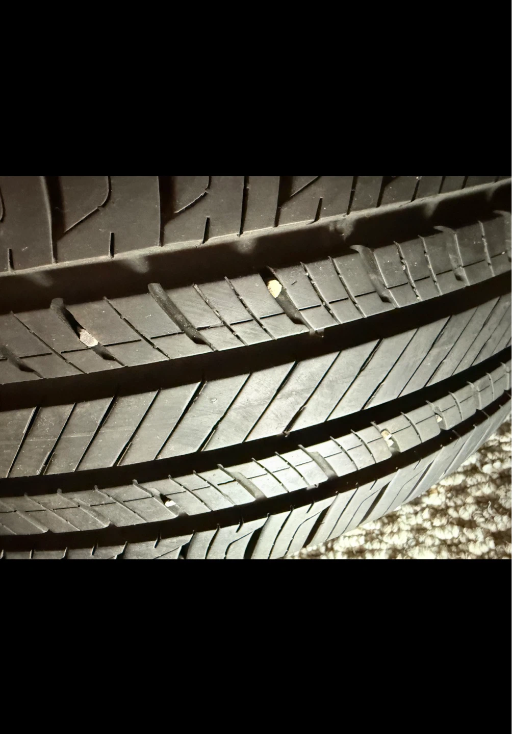 Set of 4 tires 225/55R18 on special mag rims. - photo 5