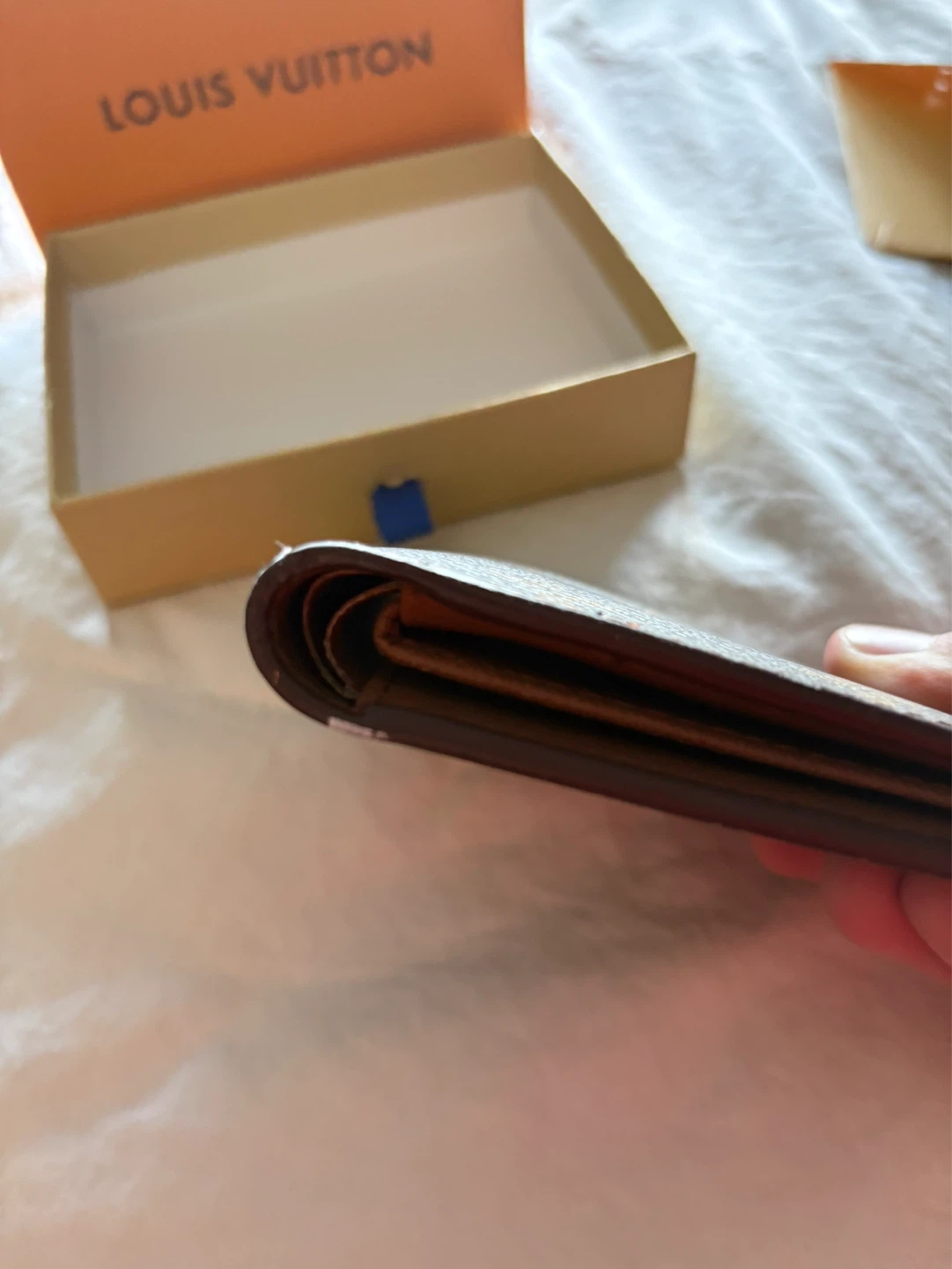 Louis Vuitton Monogram Bi-fold Wallet - photo 4