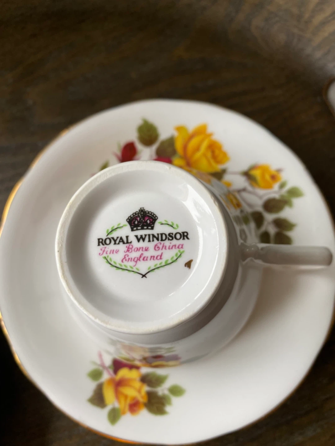 Royal Windsor Teacup and Saucer Set - photo 4