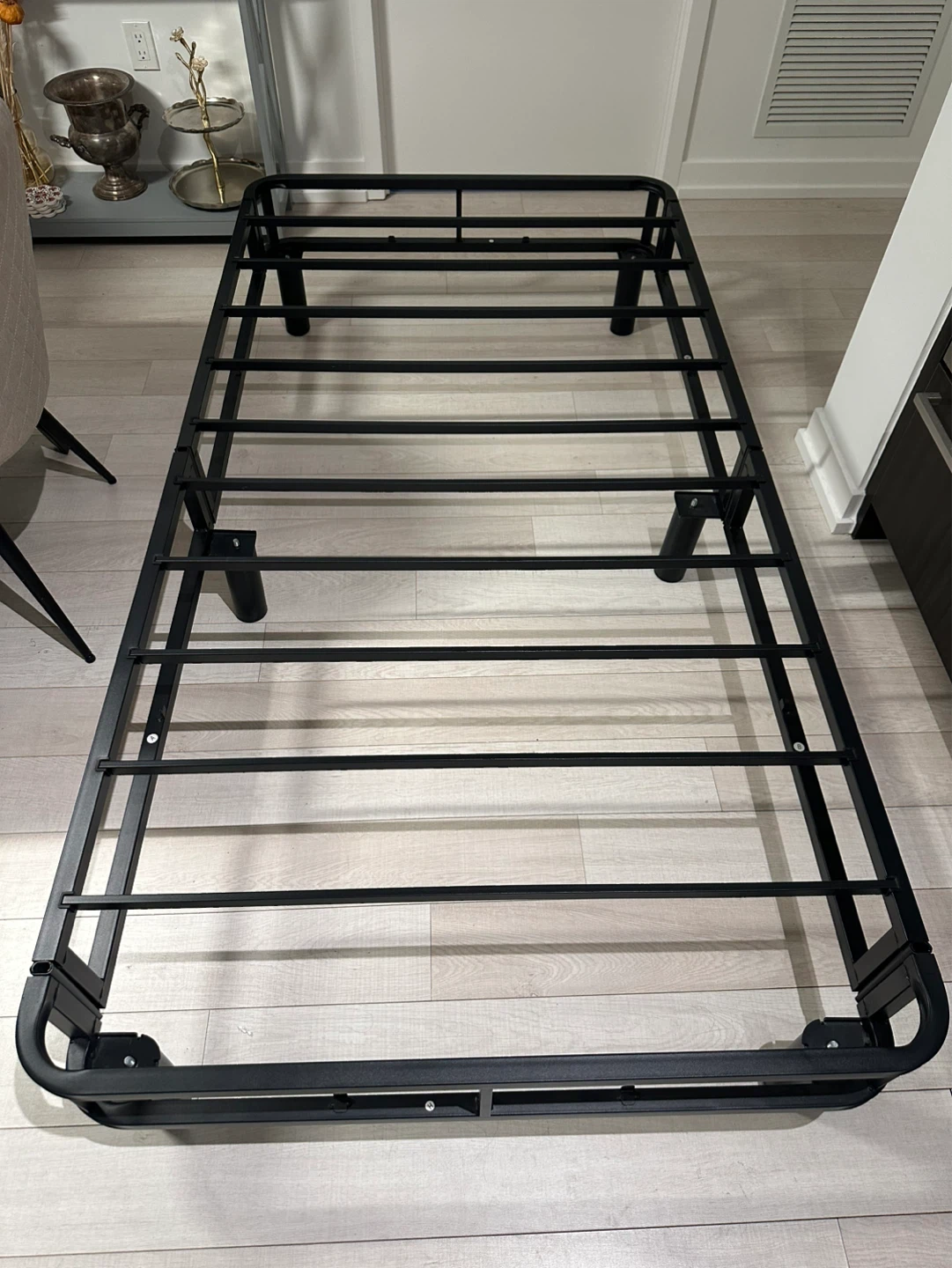 Costco Twin  Bed Frame by Hollywood Bed & Spring – Like New - photo 4