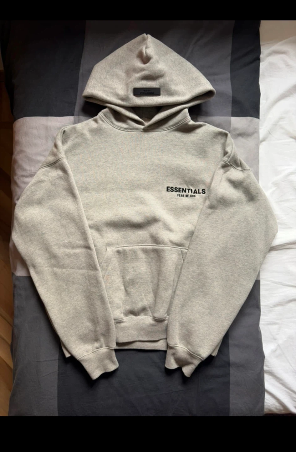 **Extra small**ESSENTIALS Fear of God Hoodie with dust bag