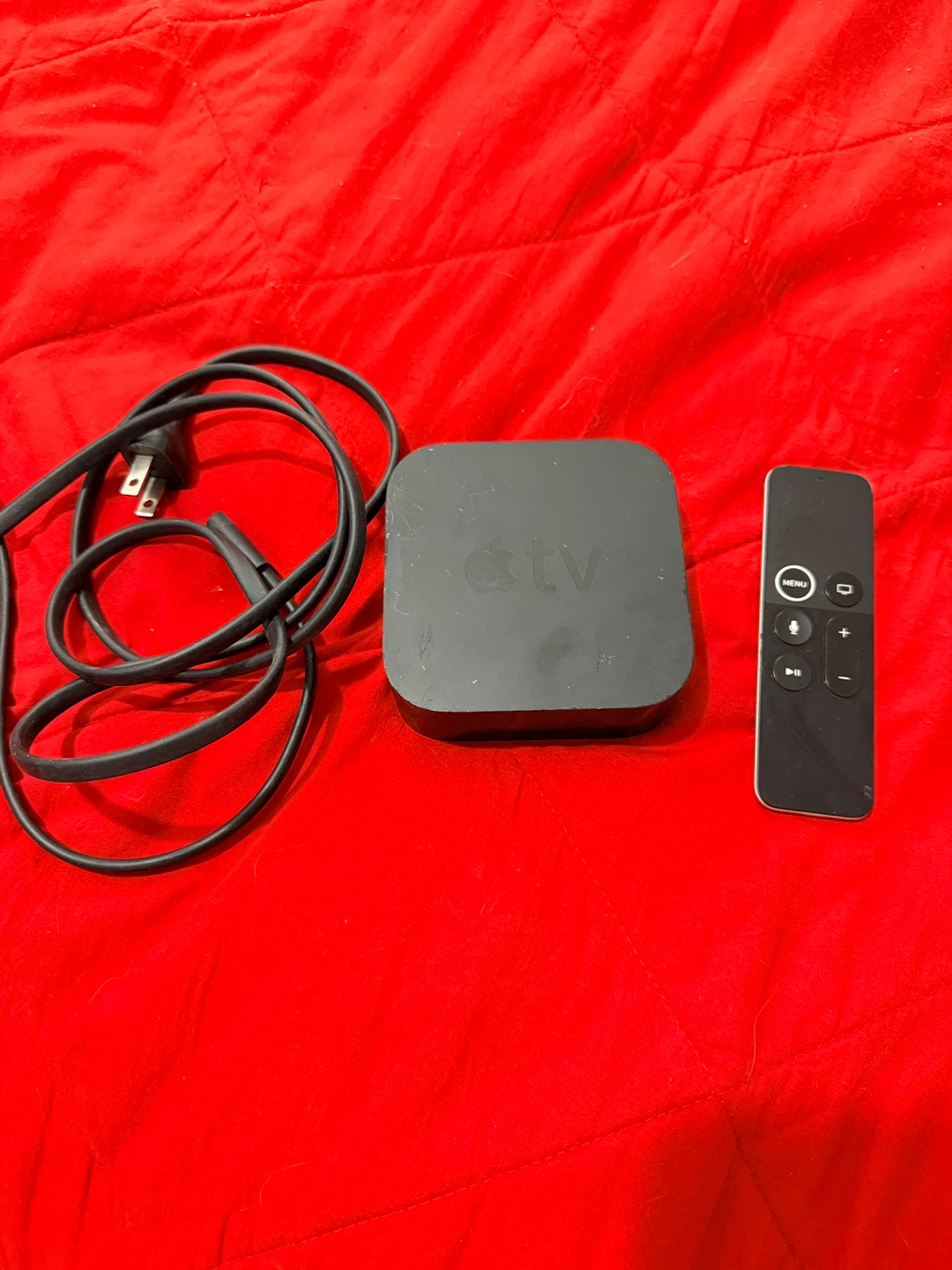 Apple TV Streaming Media Player with Remote