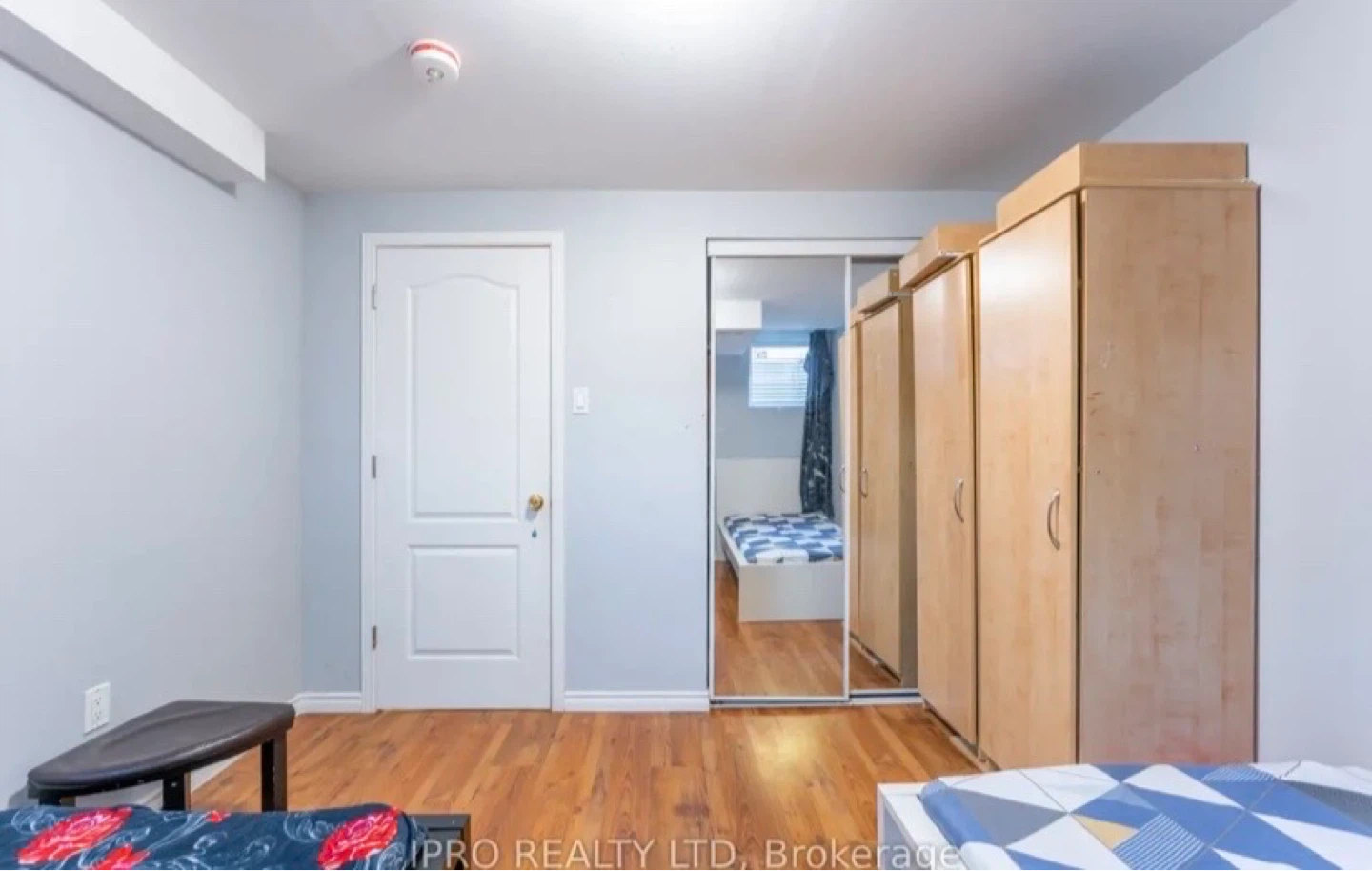 Basement for rent - photo 5