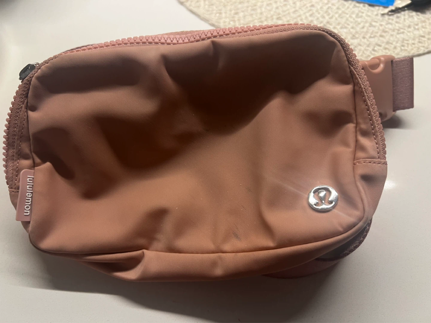 Lululemon Everywhere Belt Bag - Dusty Rose