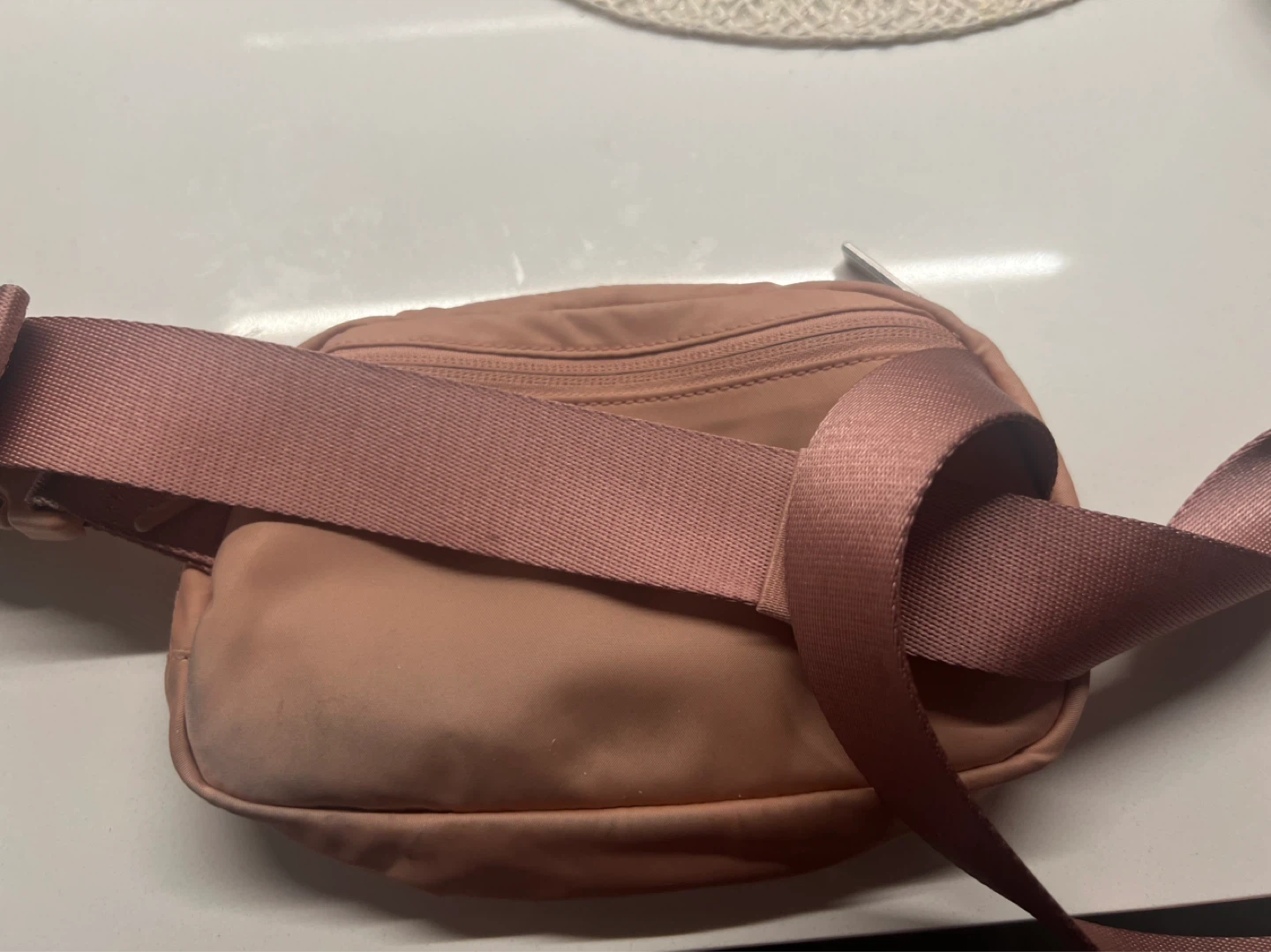 Lululemon Everywhere Belt Bag - Dusty Rose - photo 2
