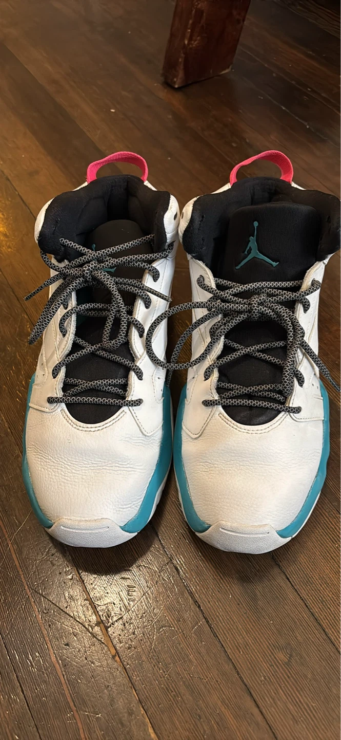 Jordan Sneakers Size 8.5 - photo 4