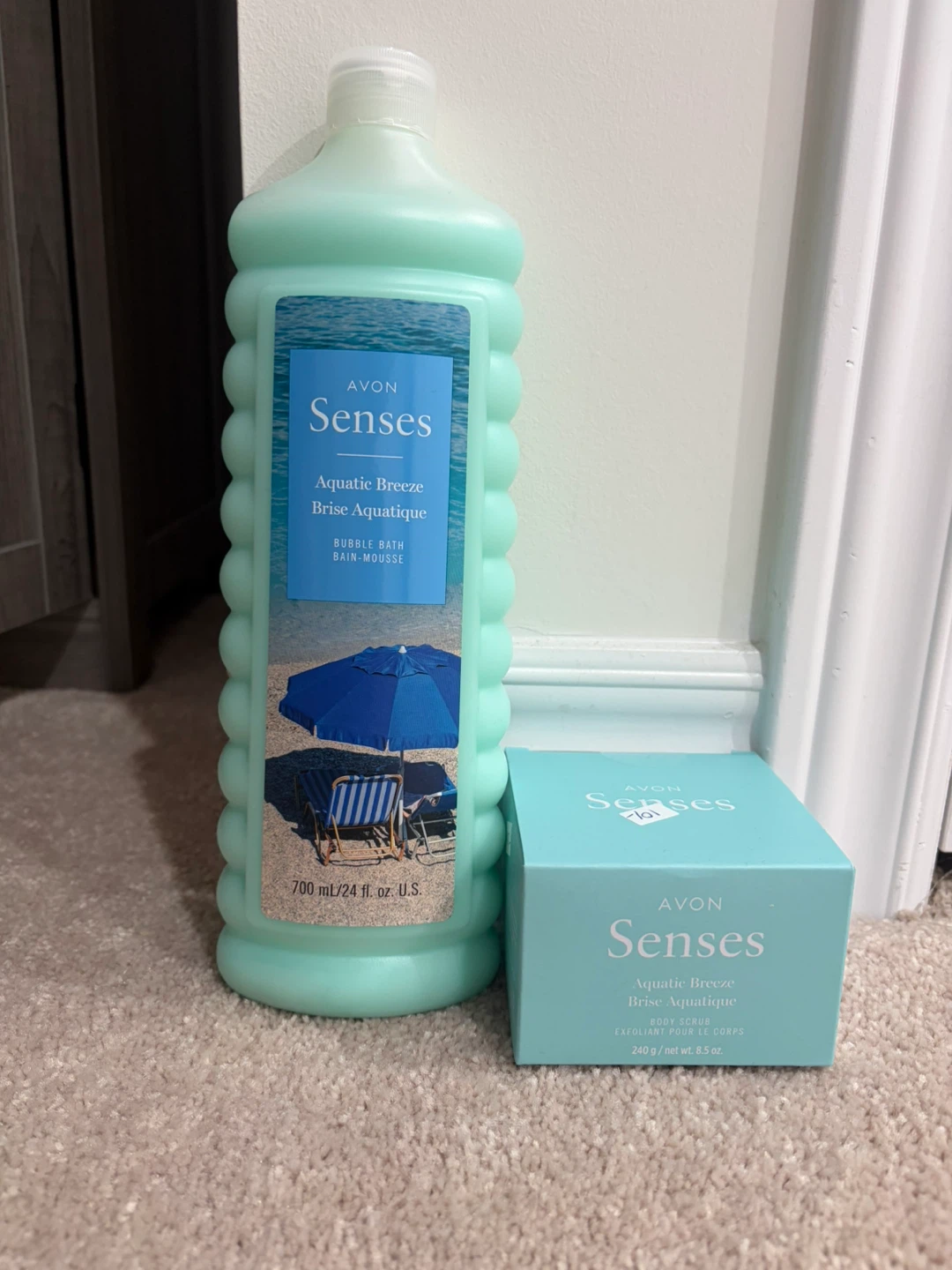 Avon Senses Aquatic Breeze Bubble Bath & Body Scrub Set