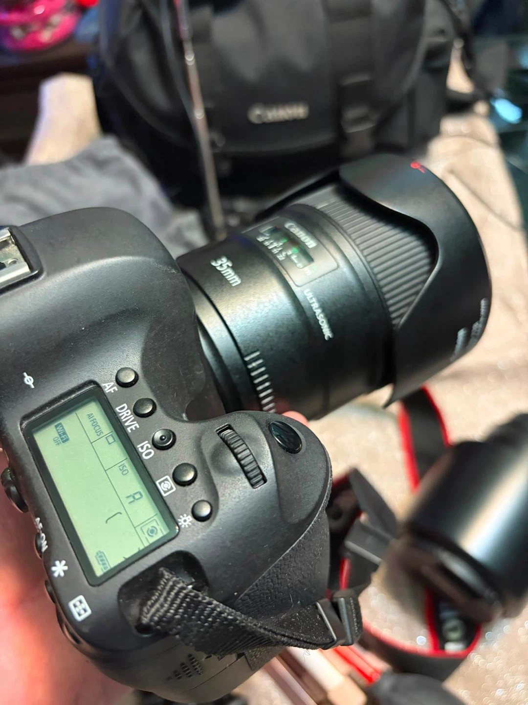 Canon EOS 6D PROFESSIONAL - photo 2