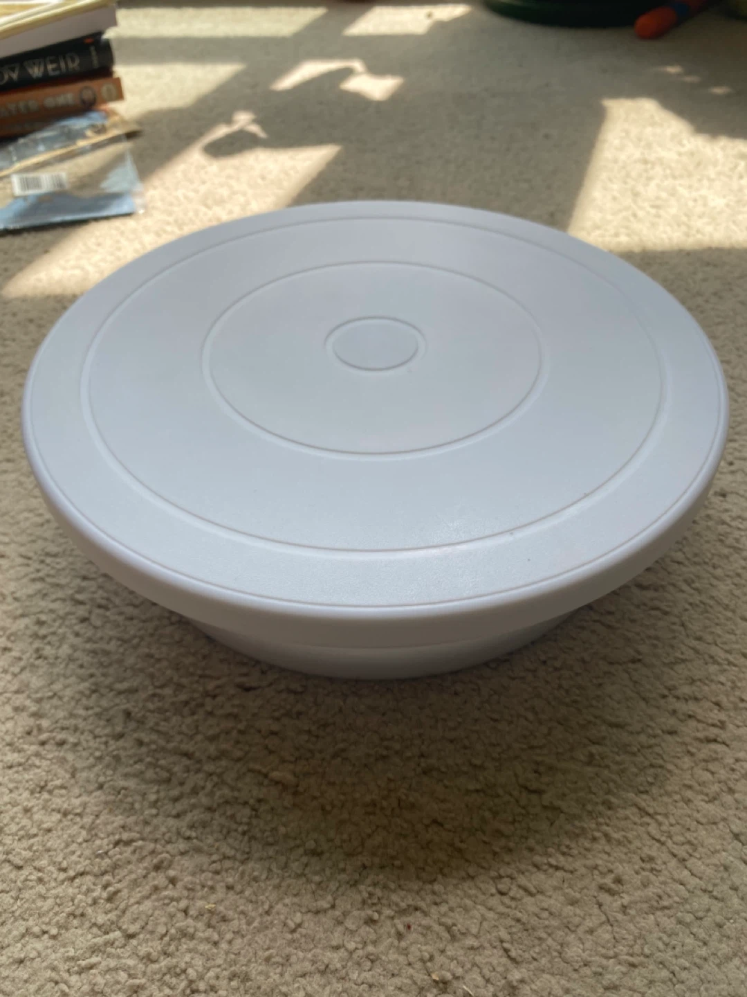 White Cake Turntable - photo 2