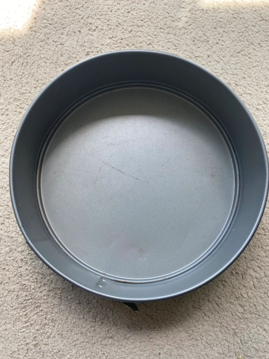 Round Springform Cake Pan - photo 2