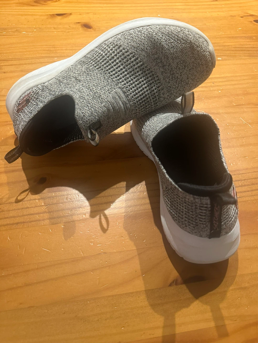 Skechers Women's Slip-on Sneakers Size 9 - photo 3