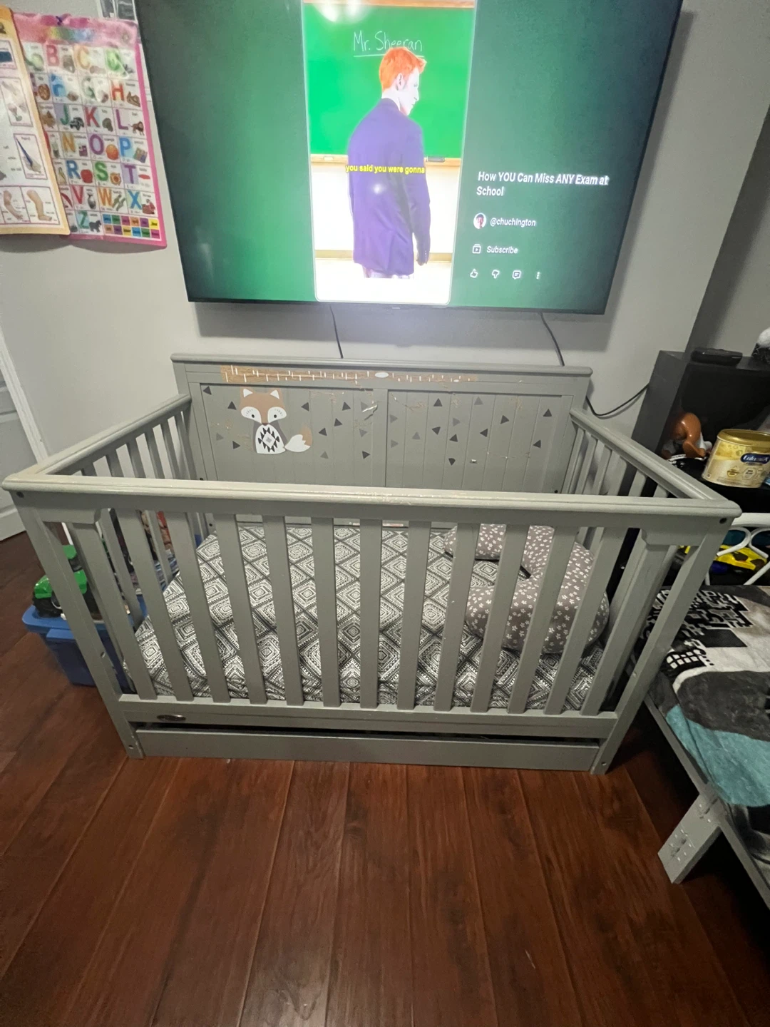 Grey Baby Crib with Fox Decal - photo 2