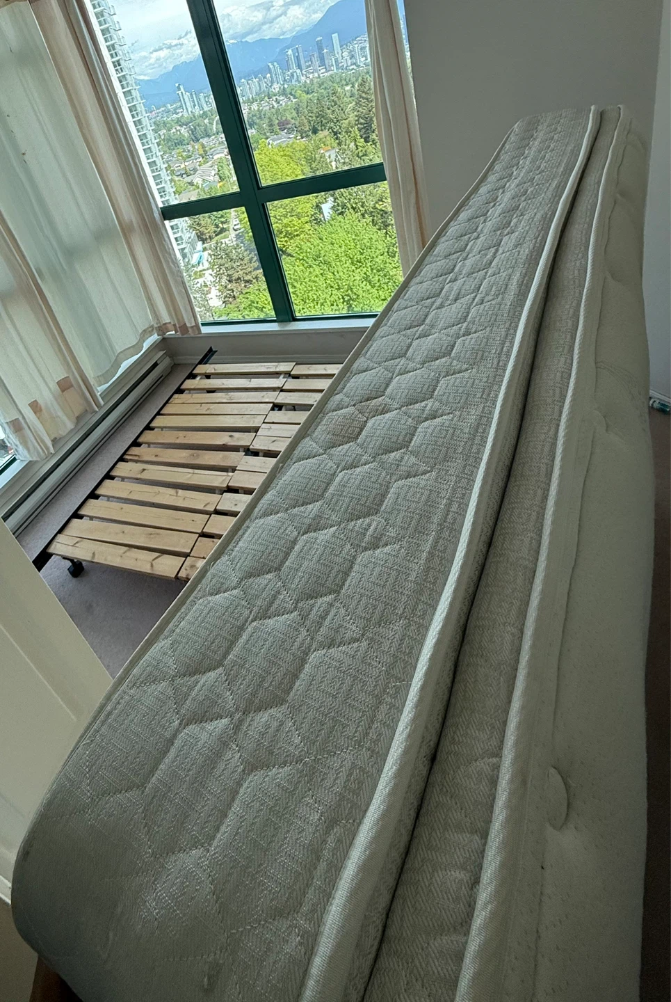 Mattress and Bed Frame (Doble/full) - photo 3