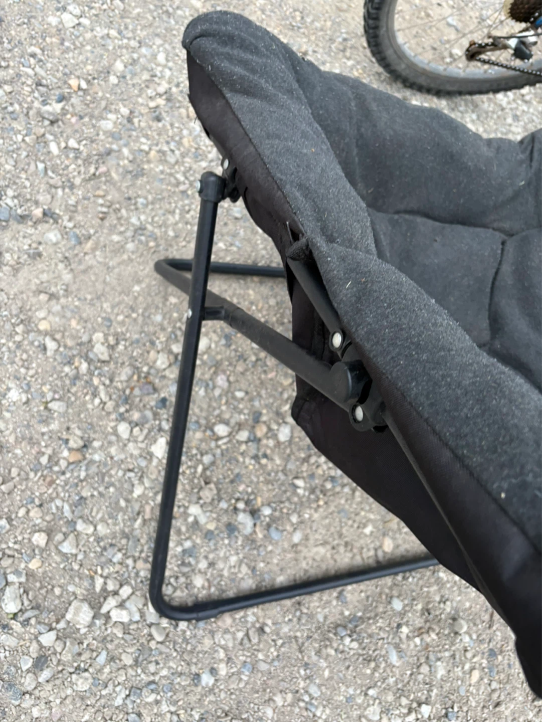 Black Padded Folding Chair - photo 3