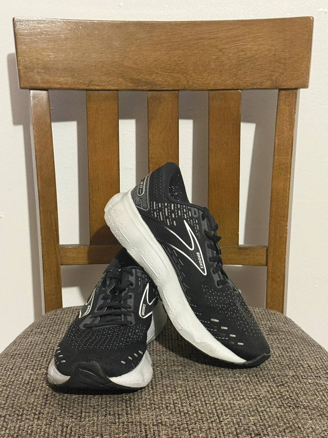 Brooks Running Shoes 10W - photo 3