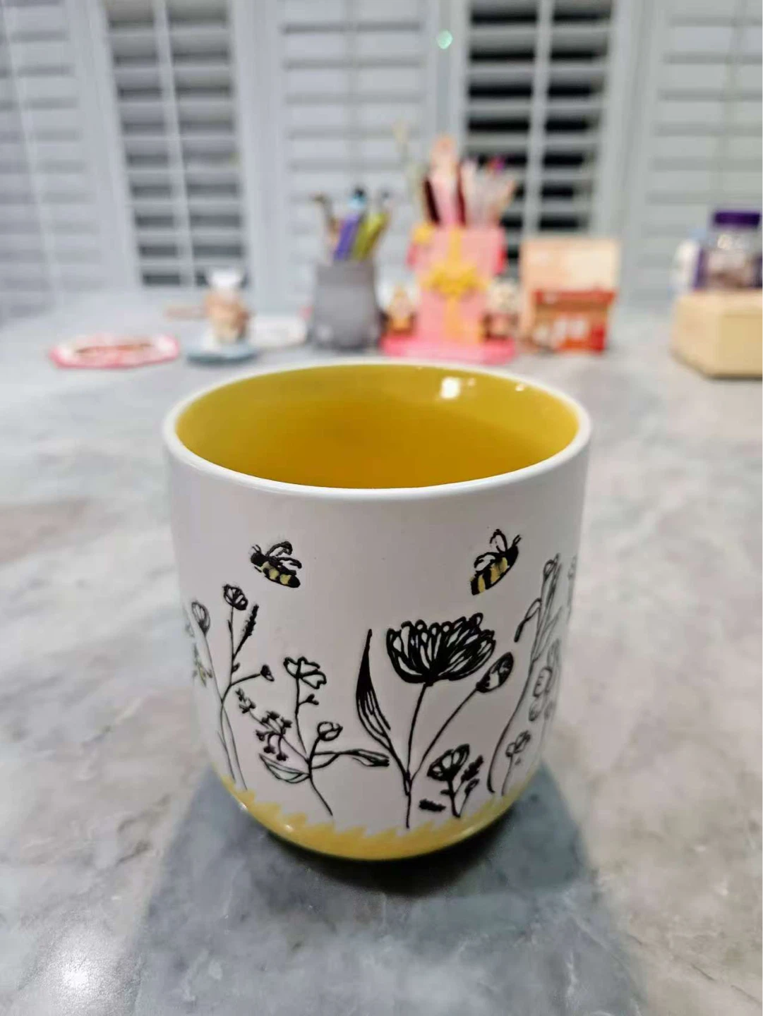 Bee and Floral Mug - NEED TO SELL EVERYTHING - photo 2
