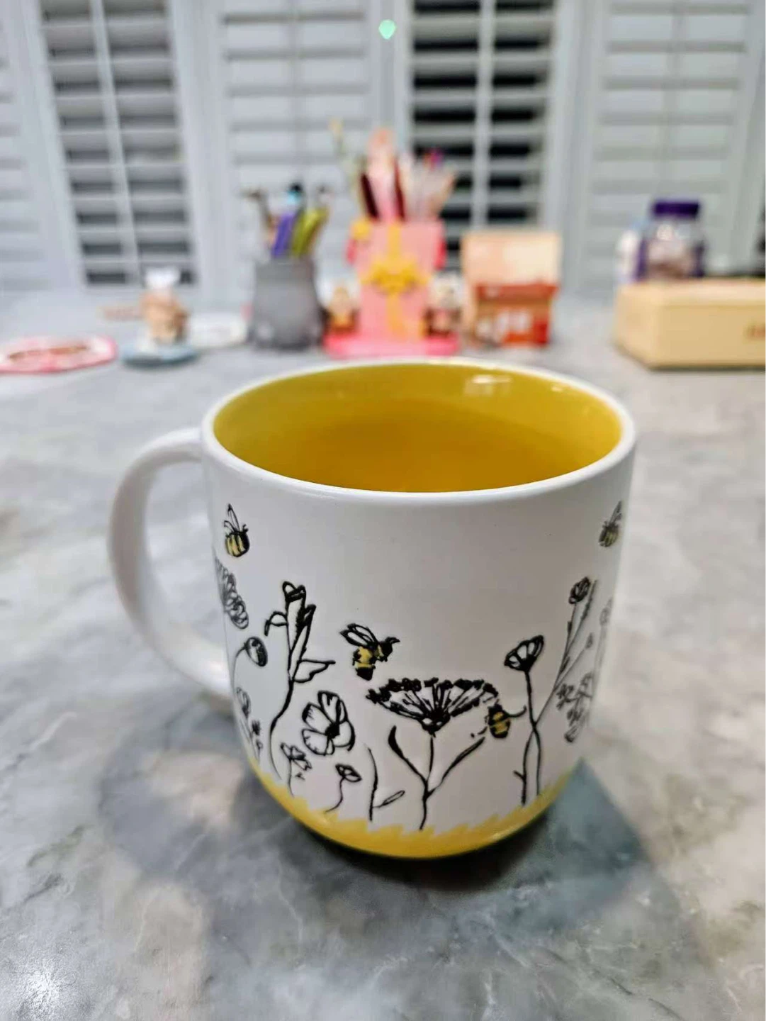 Bee and Floral Mug - NEED TO SELL EVERYTHING - photo 3