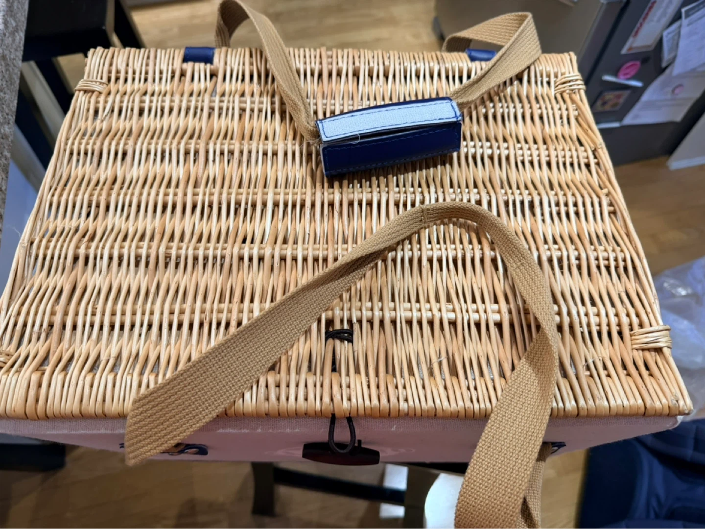 Clamato Caesar Picnic Basket Set - photo 3