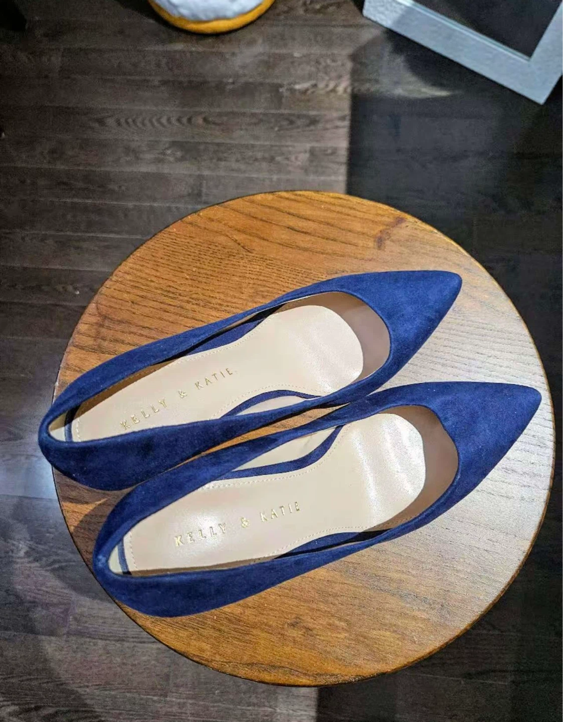 Kelly & Katie Blue Pointed Toe Heels - NEED TO SELL EVERYTHING