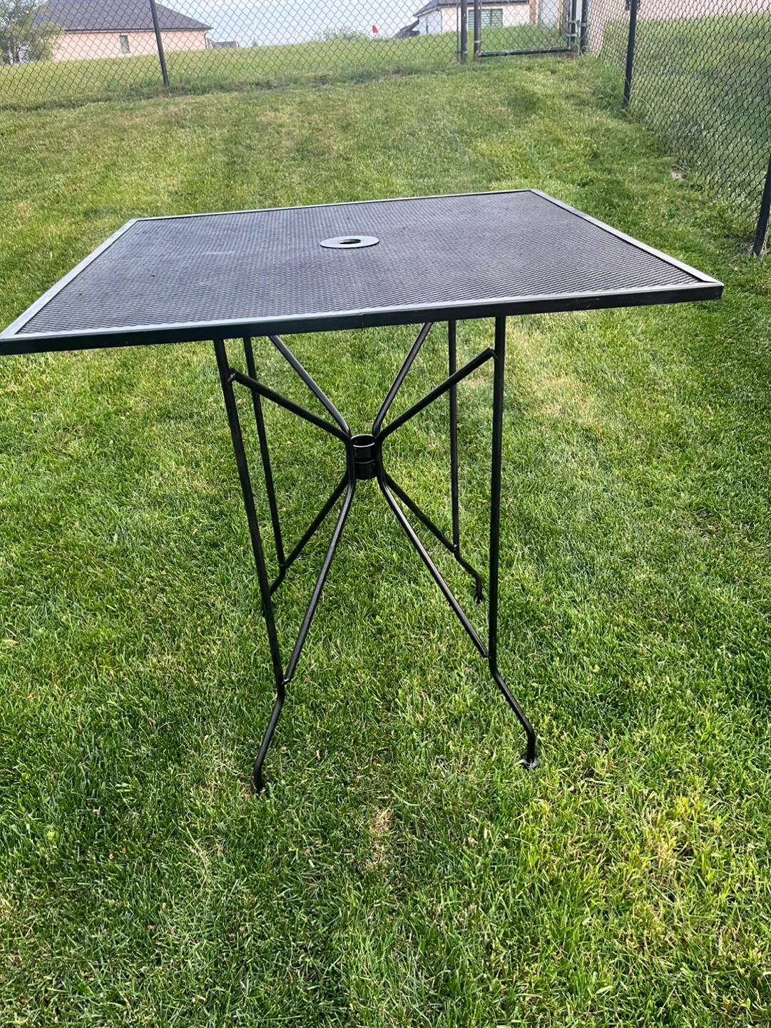 Black Metal Mesh Square Patio Table