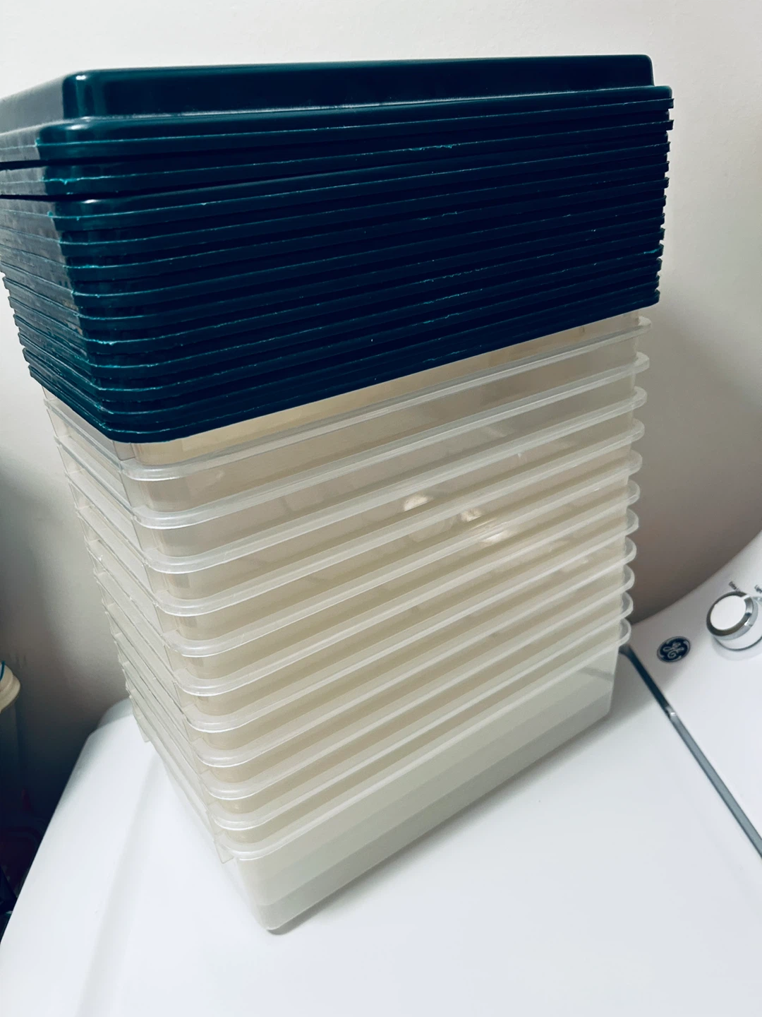 12 plastic Storage Containers with Lids - photo 2