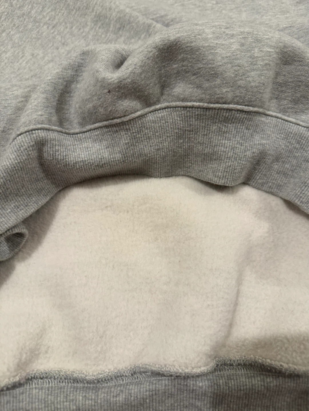 ARITZIA SWEATFLEECE Hoodie Grey Size M - photo 2