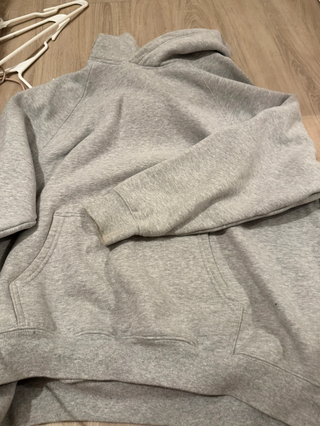 ARITZIA SWEATFLEECE Hoodie Grey Size M - photo 4
