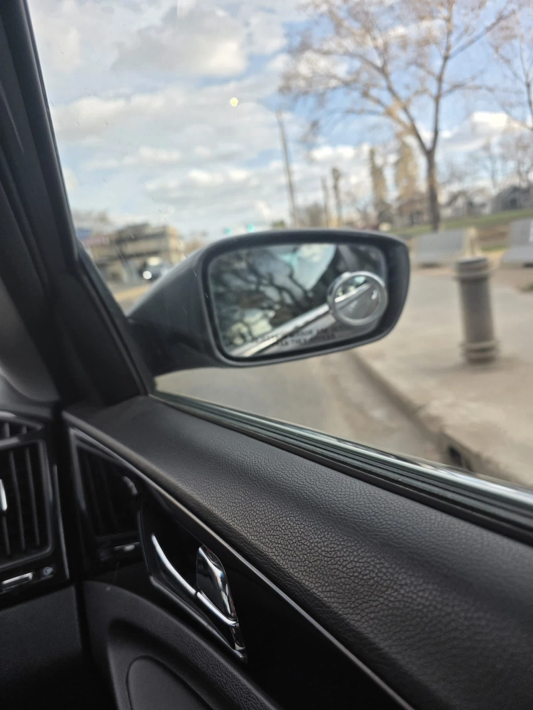 Hyundai Sonata - Grey Sedan - photo 5
