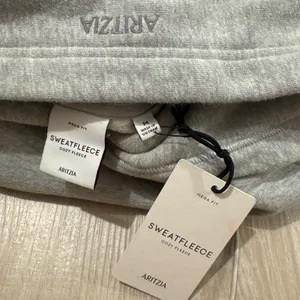 ARITZIA SWEATFLEECE Hoodie Grey Size M