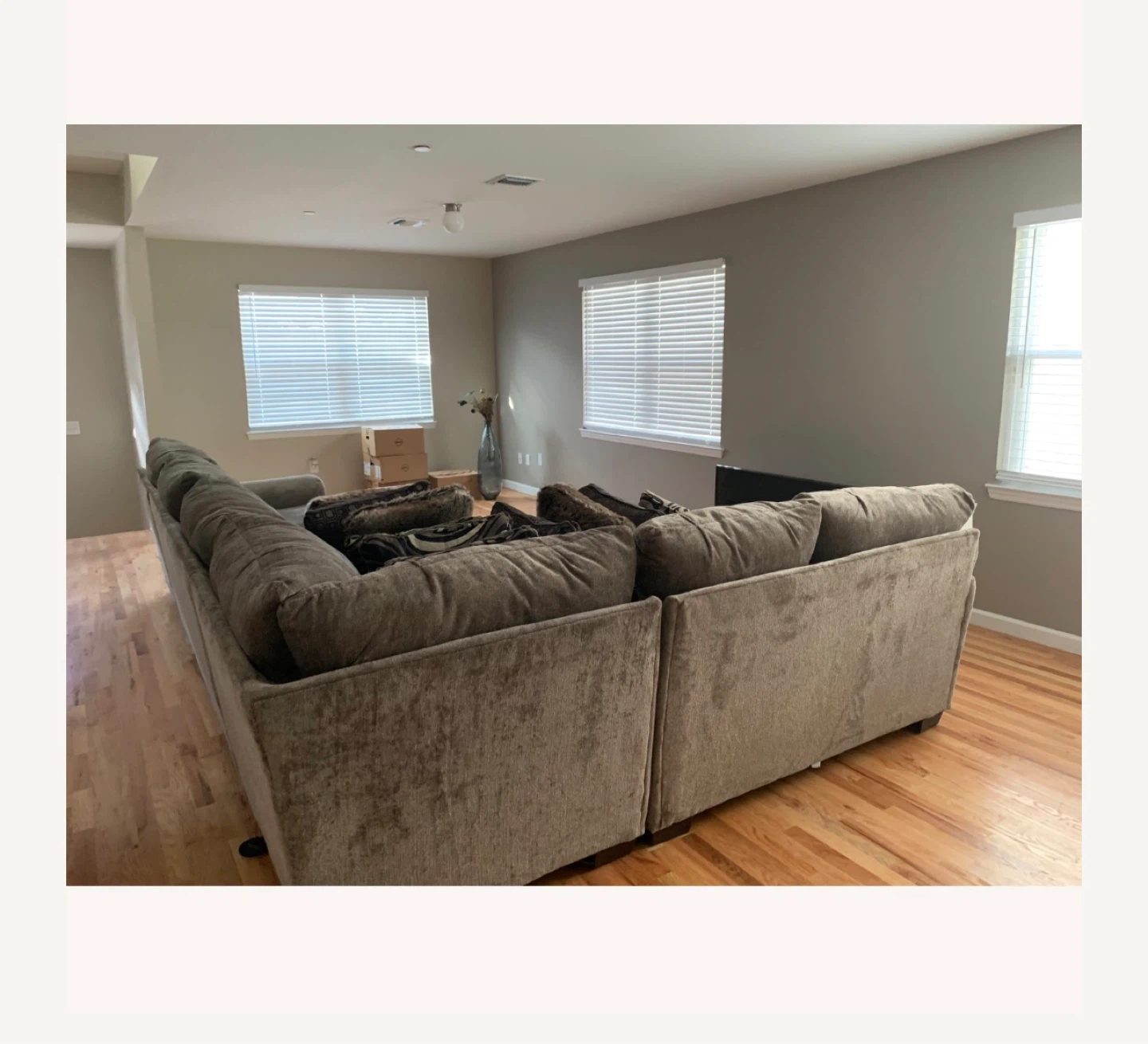 Large Sectional Sofa - photo 2