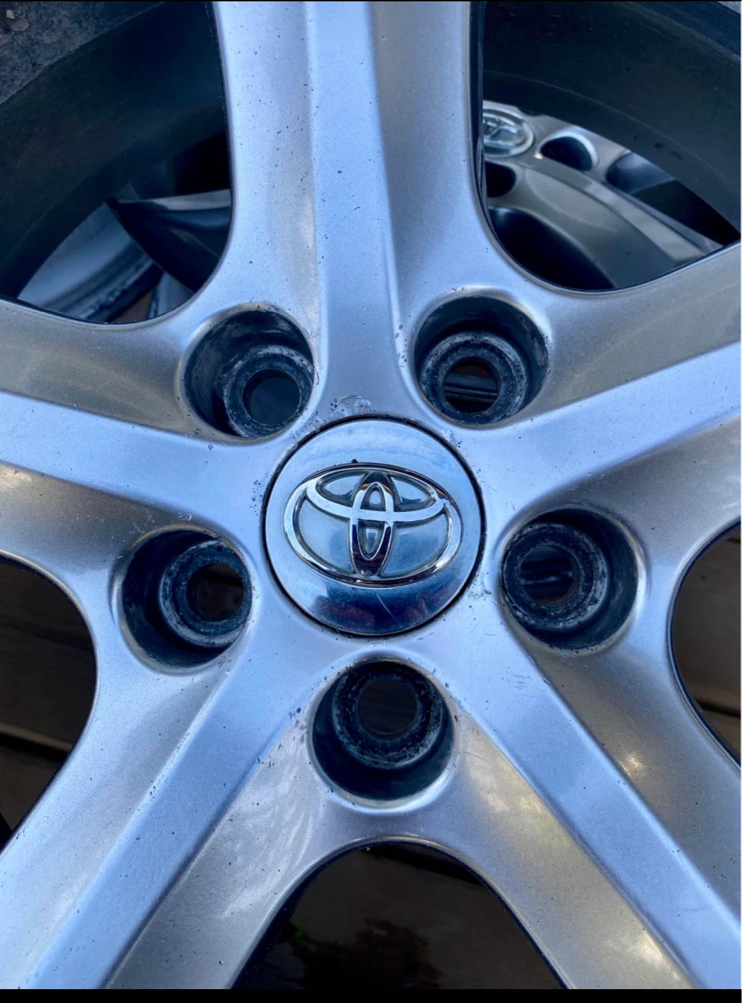 Toyota Alloy Wheels Set