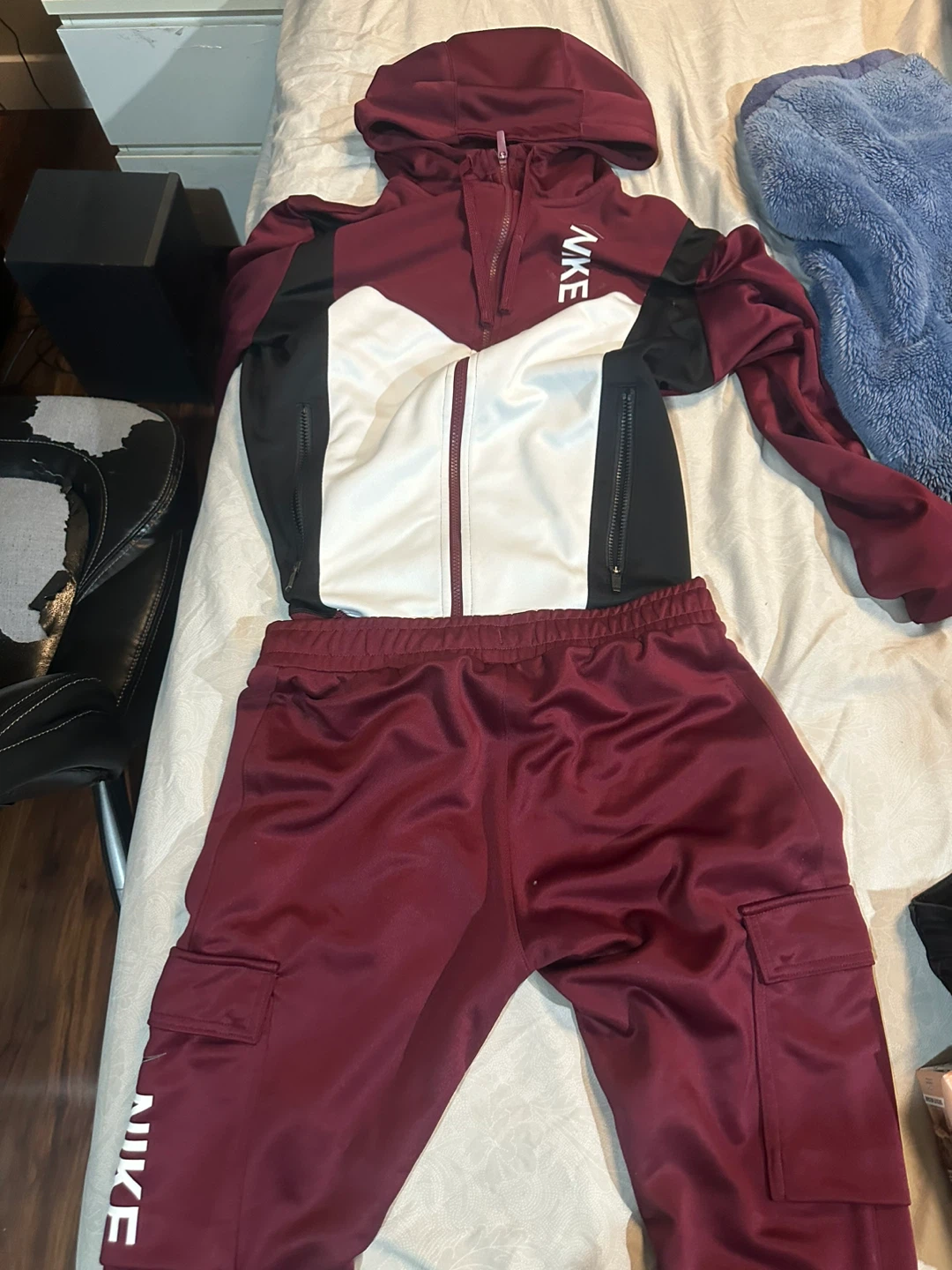 Nike Tracksuit Set - Burgundy