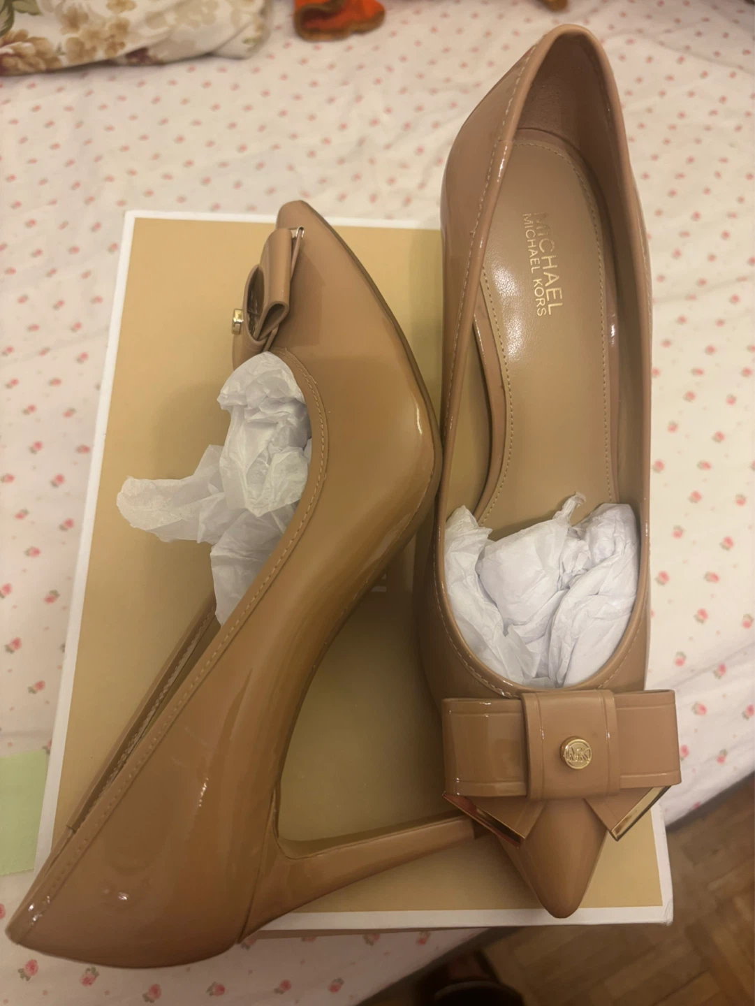 Michael Kors Belle Flex Pump "Toffee" - Size 8M - photo 3