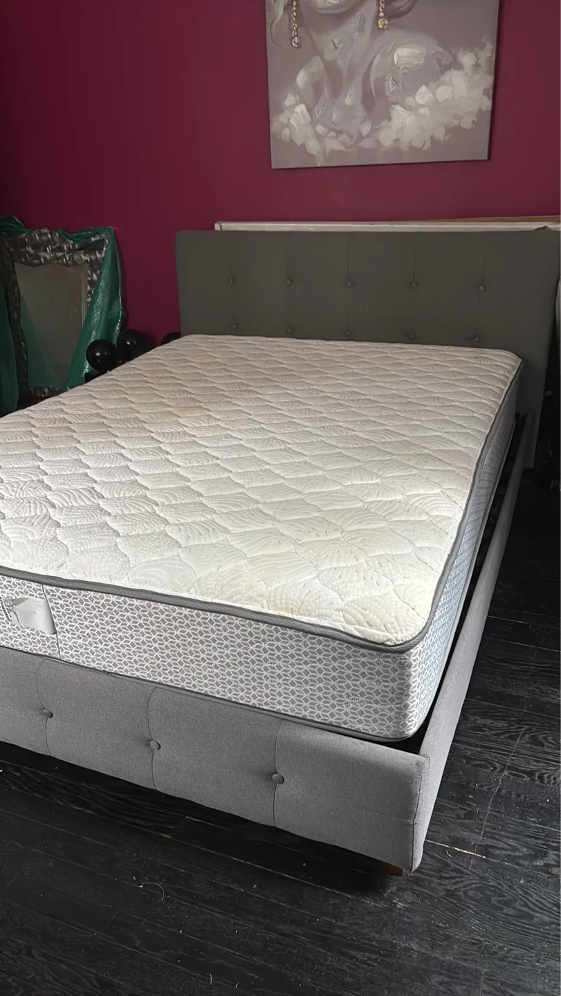 Gray Tufted Queen Bed Frame and Mattress Set
