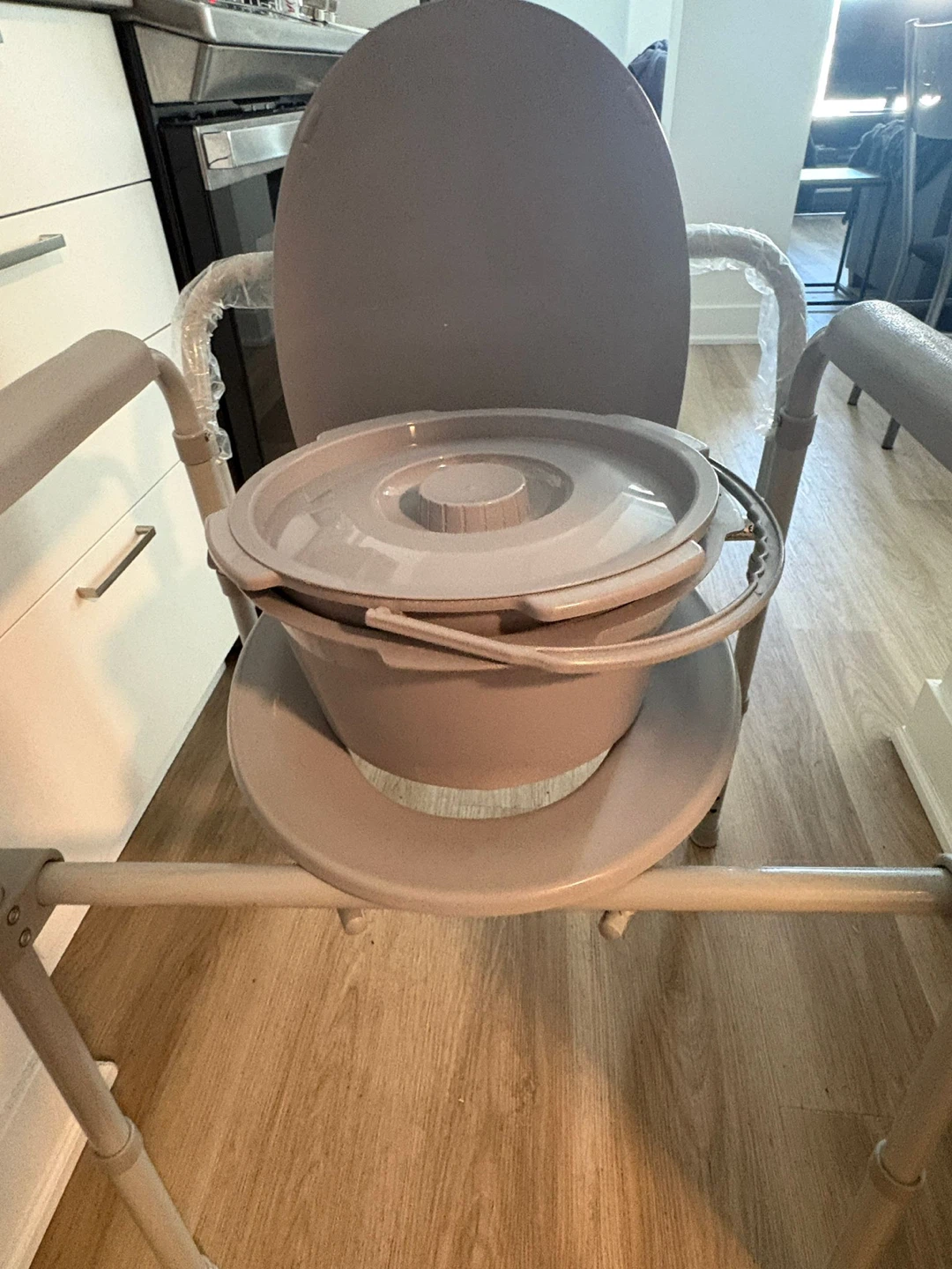 DRIVE Medical Commode Chair with Pot