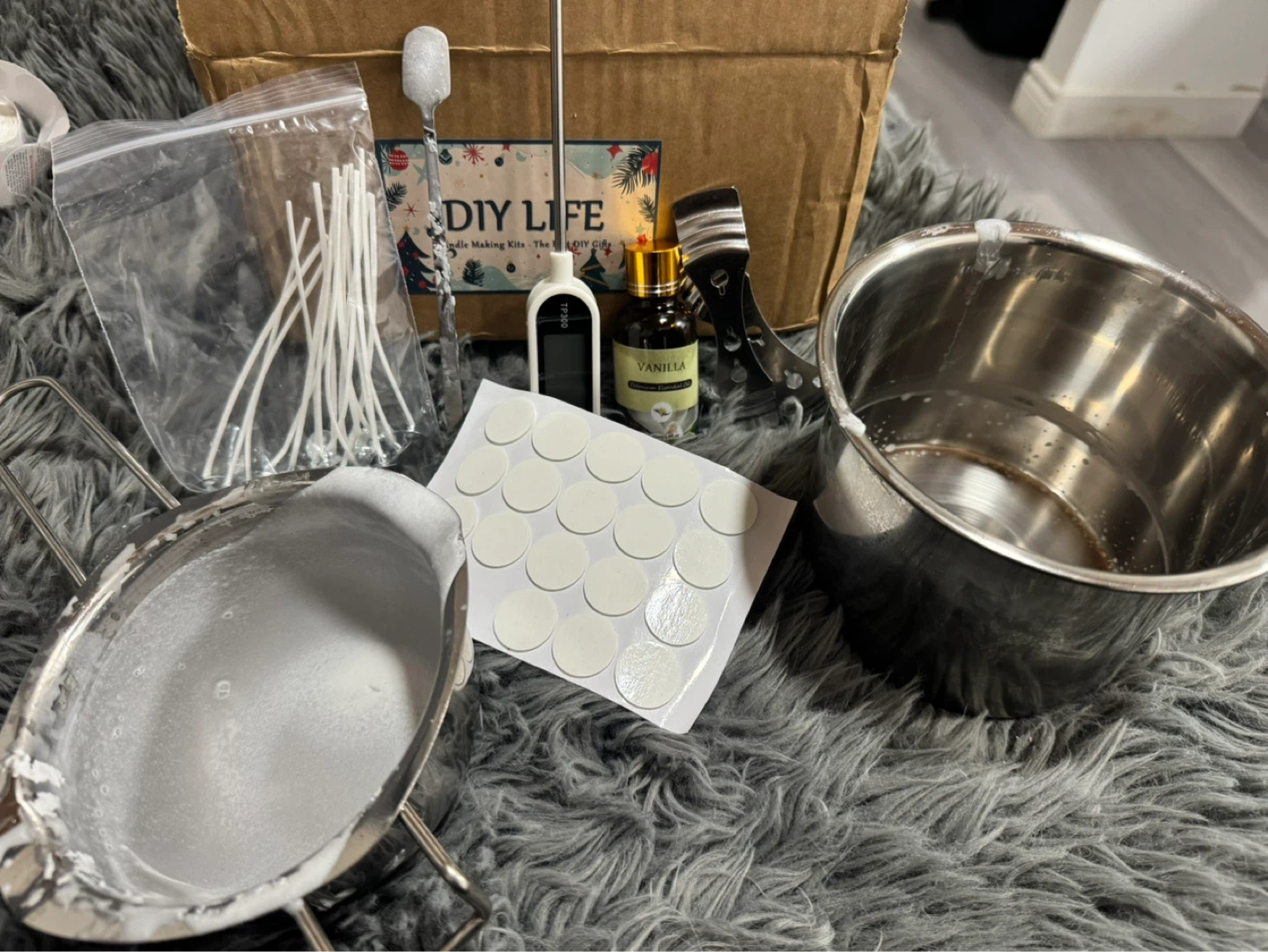 Candle Making Kit with Vanilla Essential Oil