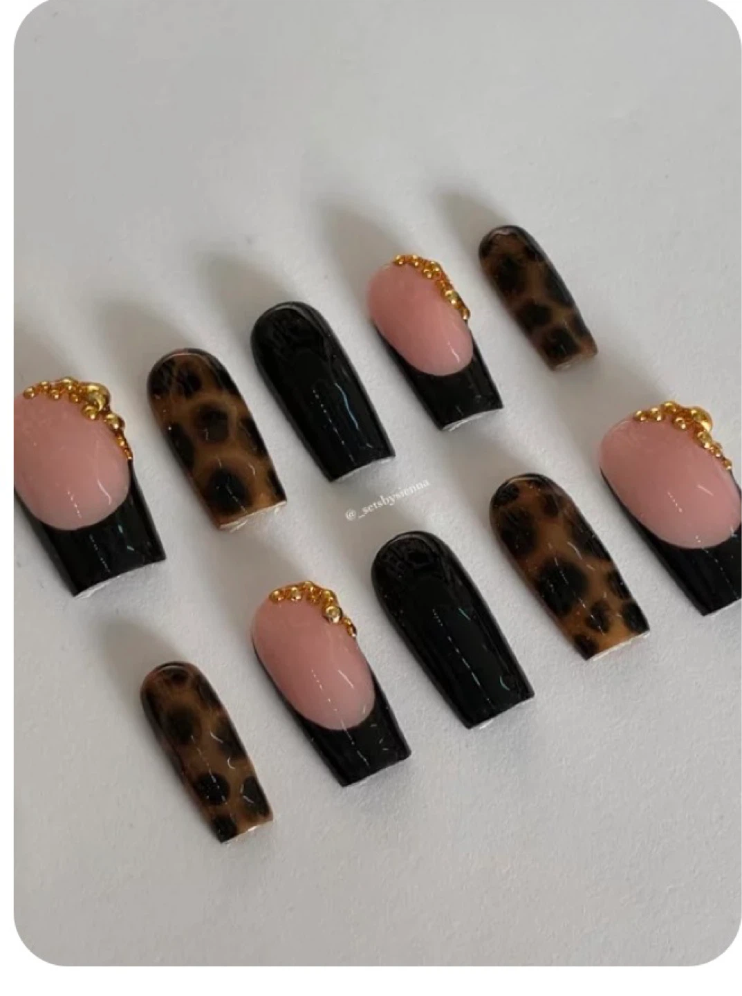 Press-on Nails -i do custom press on nails and also sell made