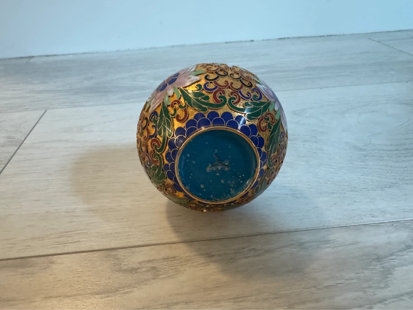 Vintage Cloisonné Enameled Gold-Ground Miniature Floral Vase - photo 2