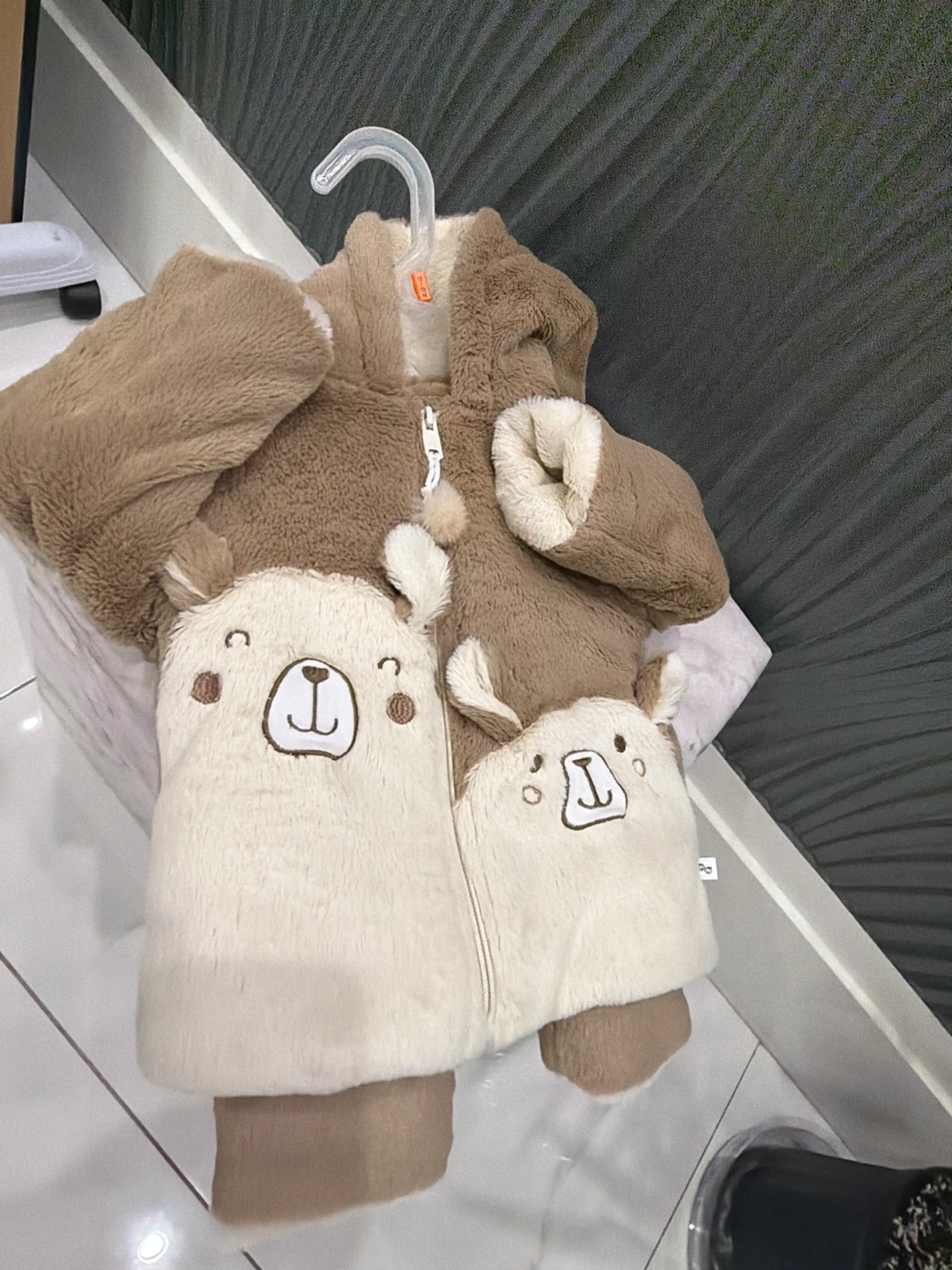 Fuzzy Bear Hooded Jacket - photo 4