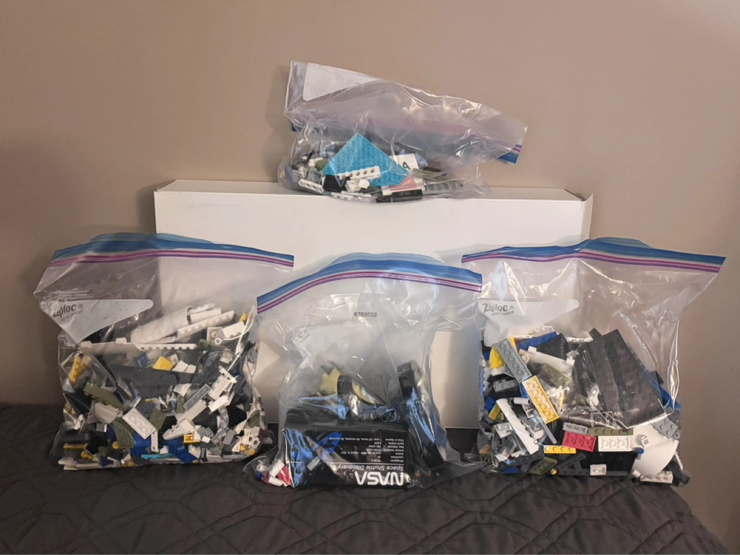 LEGO NASA Space Shuttle Discovery 10283 - photo 4