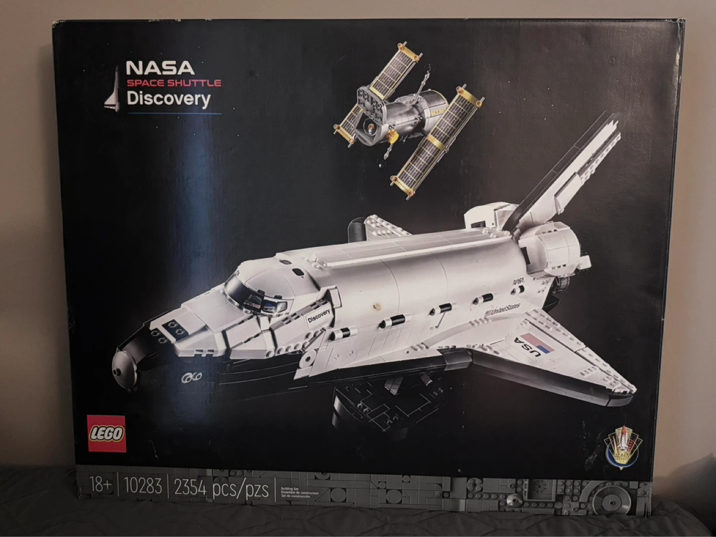 LEGO NASA Space Shuttle Discovery 10283